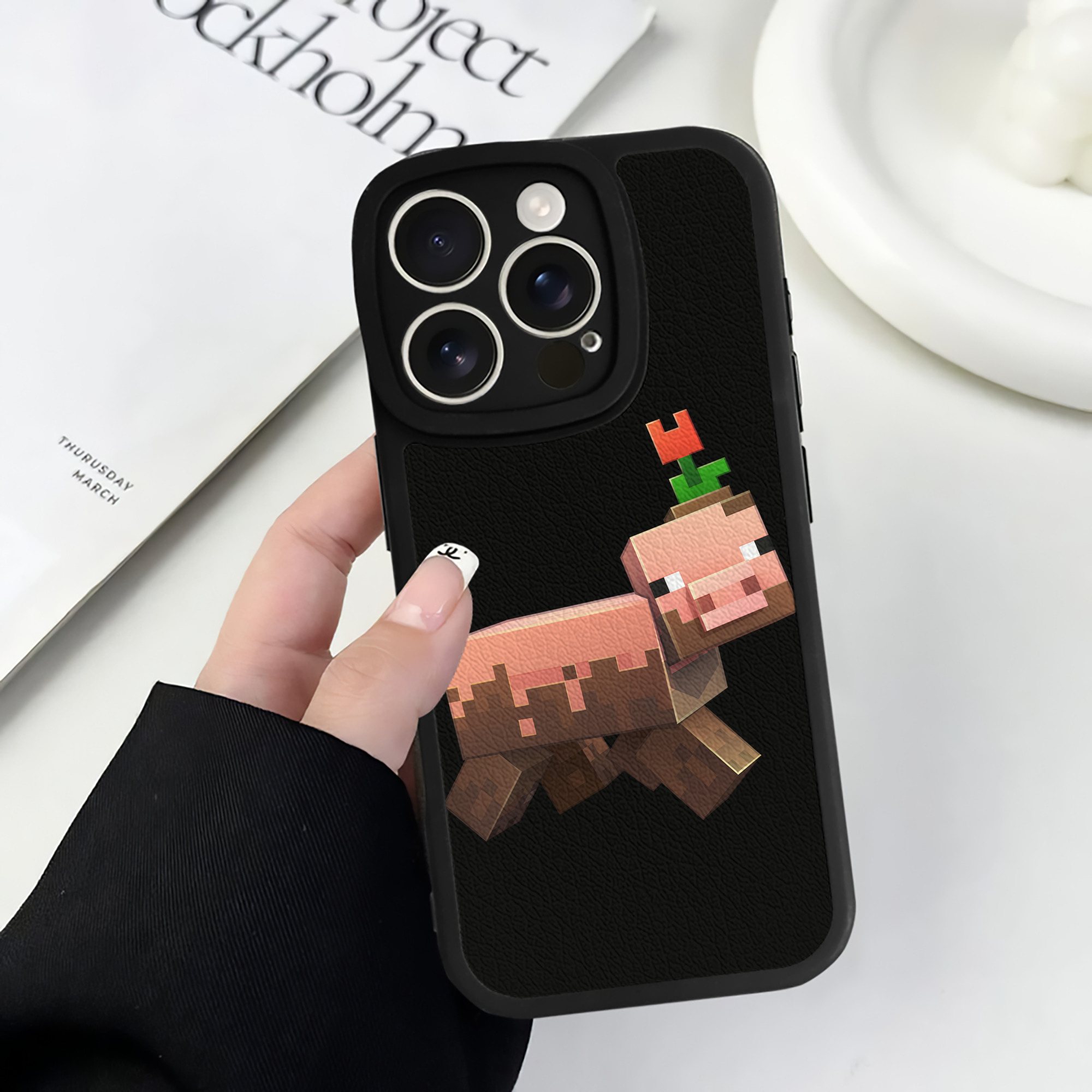 （画像用） マインクラフト ブロックの世界 Minecraft MC Block world 【iPhone 16シリーズ対応】シリコンスマホケース（レザー調） 材質：シリコン